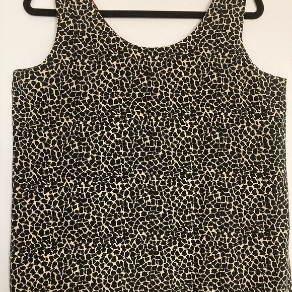 Allison Taylor Four-Way Silk Tee - Picture 3 of 8